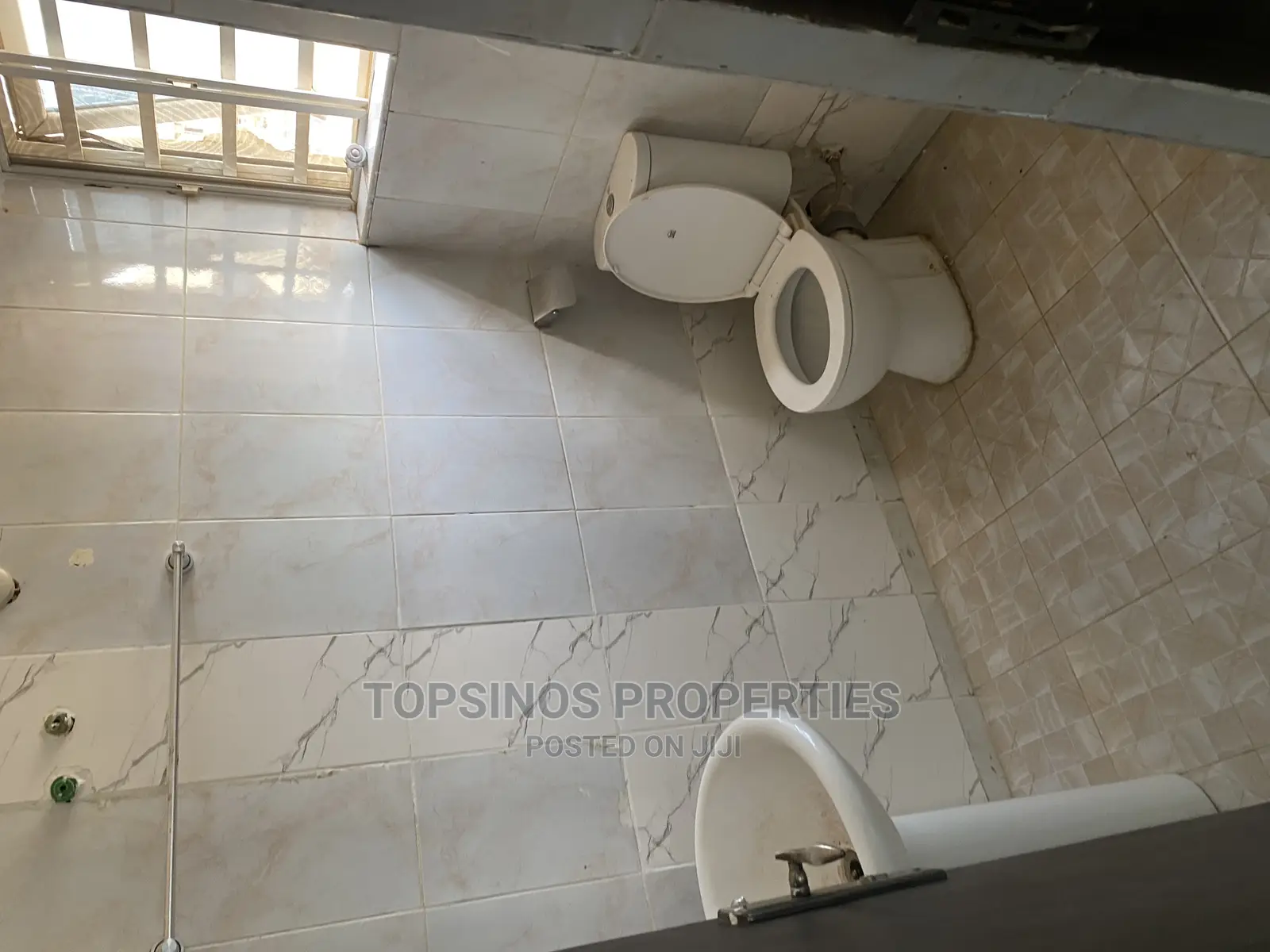2bdrm Block of Flats in Dawaki for rent
