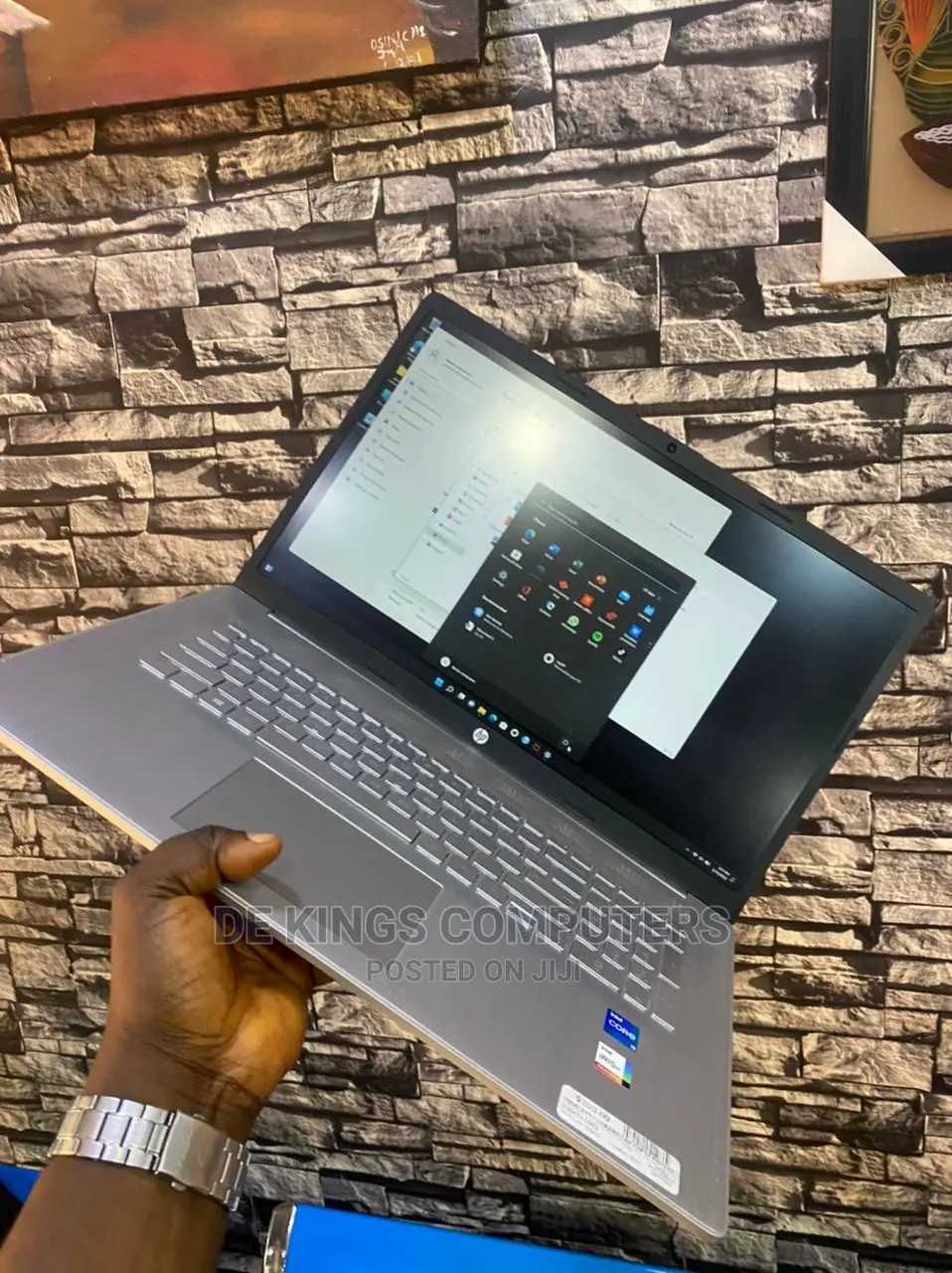 Laptop HP Pavilion 17 12GB Intel Core i5 SSHD (Hybrid) 1T
