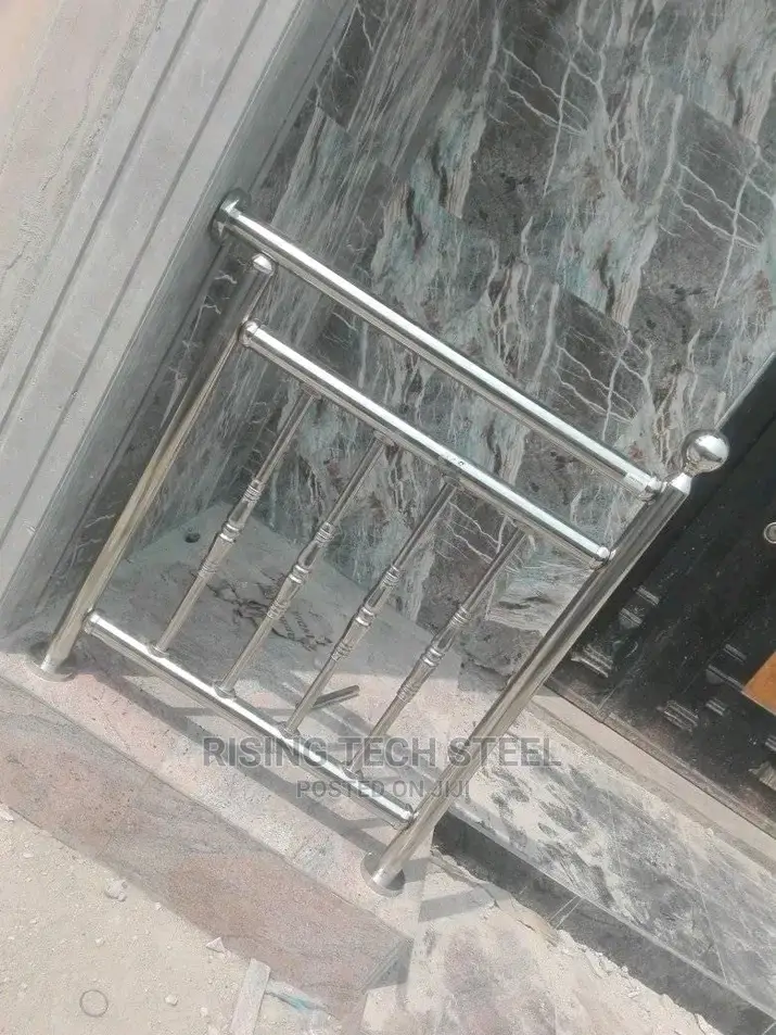 Stainless Handrail With Pure Sliver Straight Cumbi Design