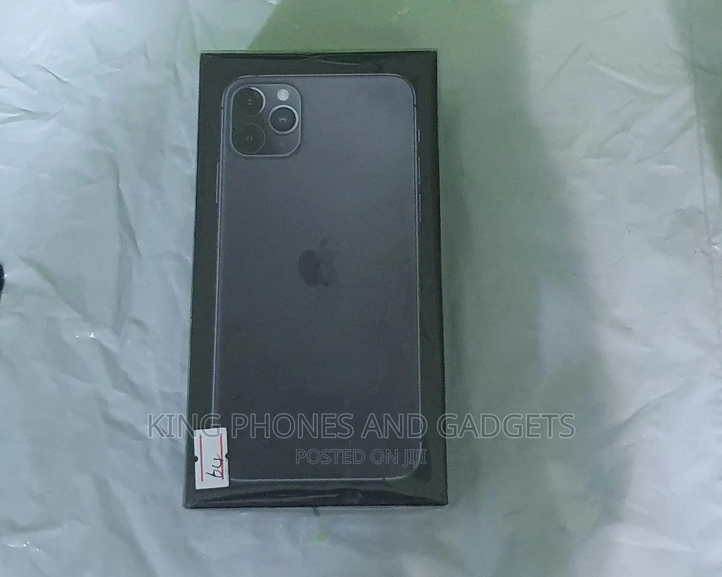 New Apple iPhone 11 Pro Max 64 GB Gray