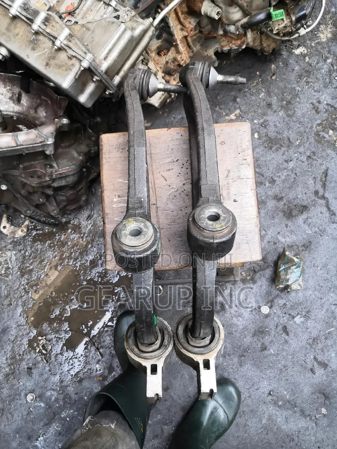 Arms and Ball Joints for 2011 Ford Explorer and Ford Taurus