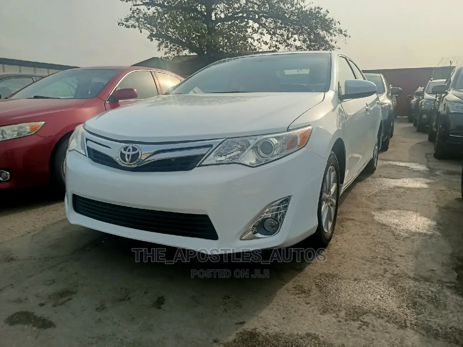 Toyota Camry LE 4dr Sedan (2.5L 4cyl 6A) 2014 White