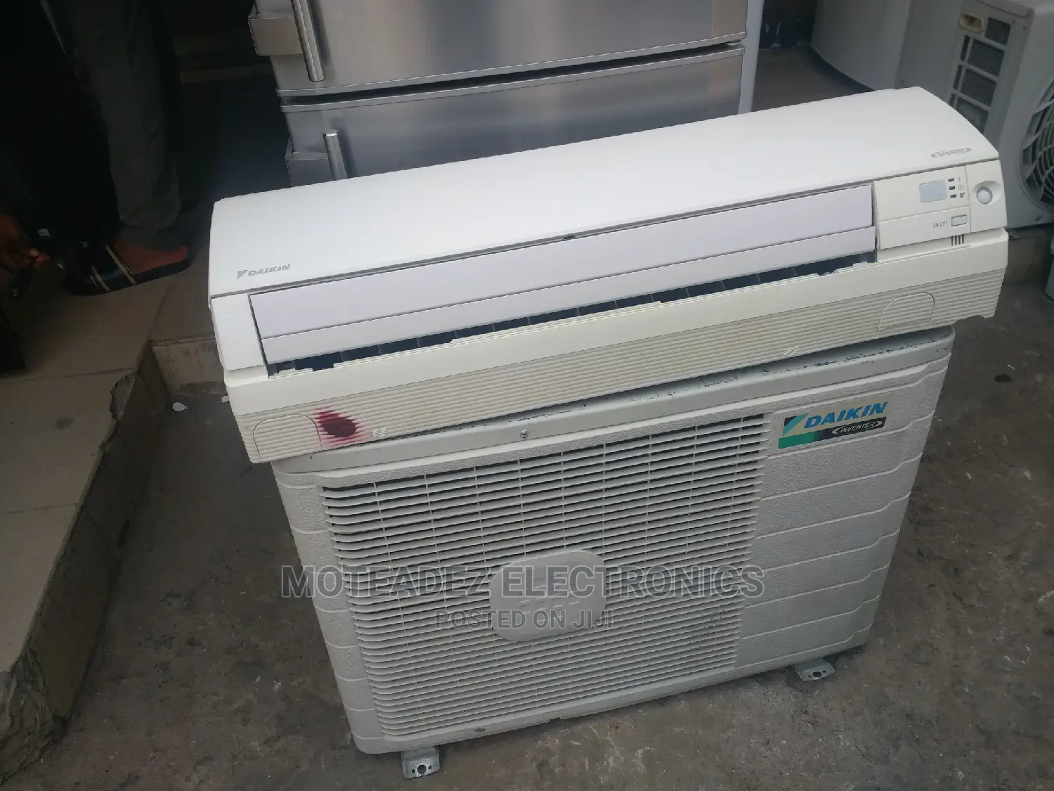 Foreign Used Daikin 1.5hp Inverter 100% Copper Condenser Ac