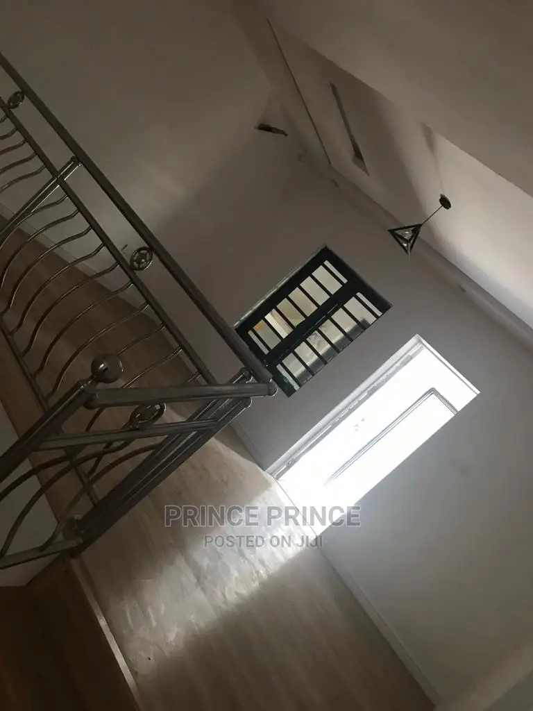 Furnished 3bdrm Block of Flats in Aguda, Surulere for rent