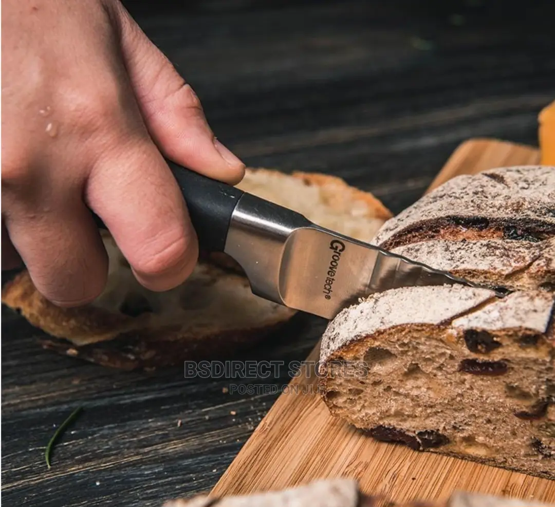 GROOVETECH Dexam Classic 20cm/8" Black Handle Bread Knife