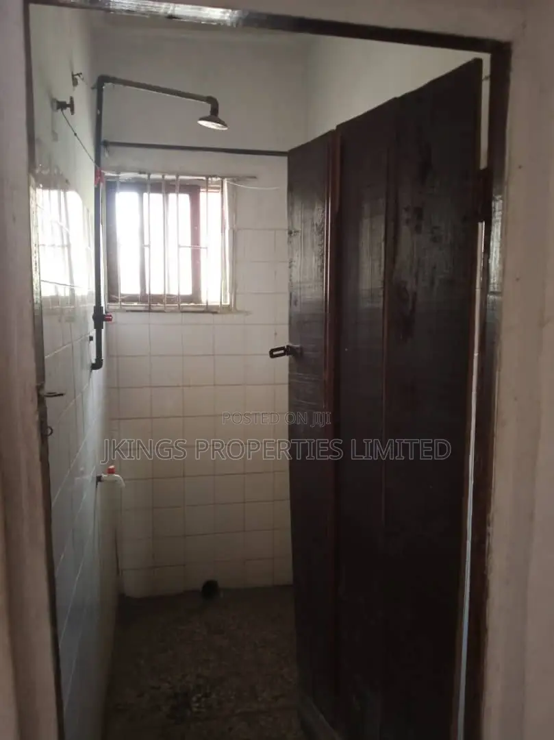 3bdrm Block of Flats in Ojodu for rent