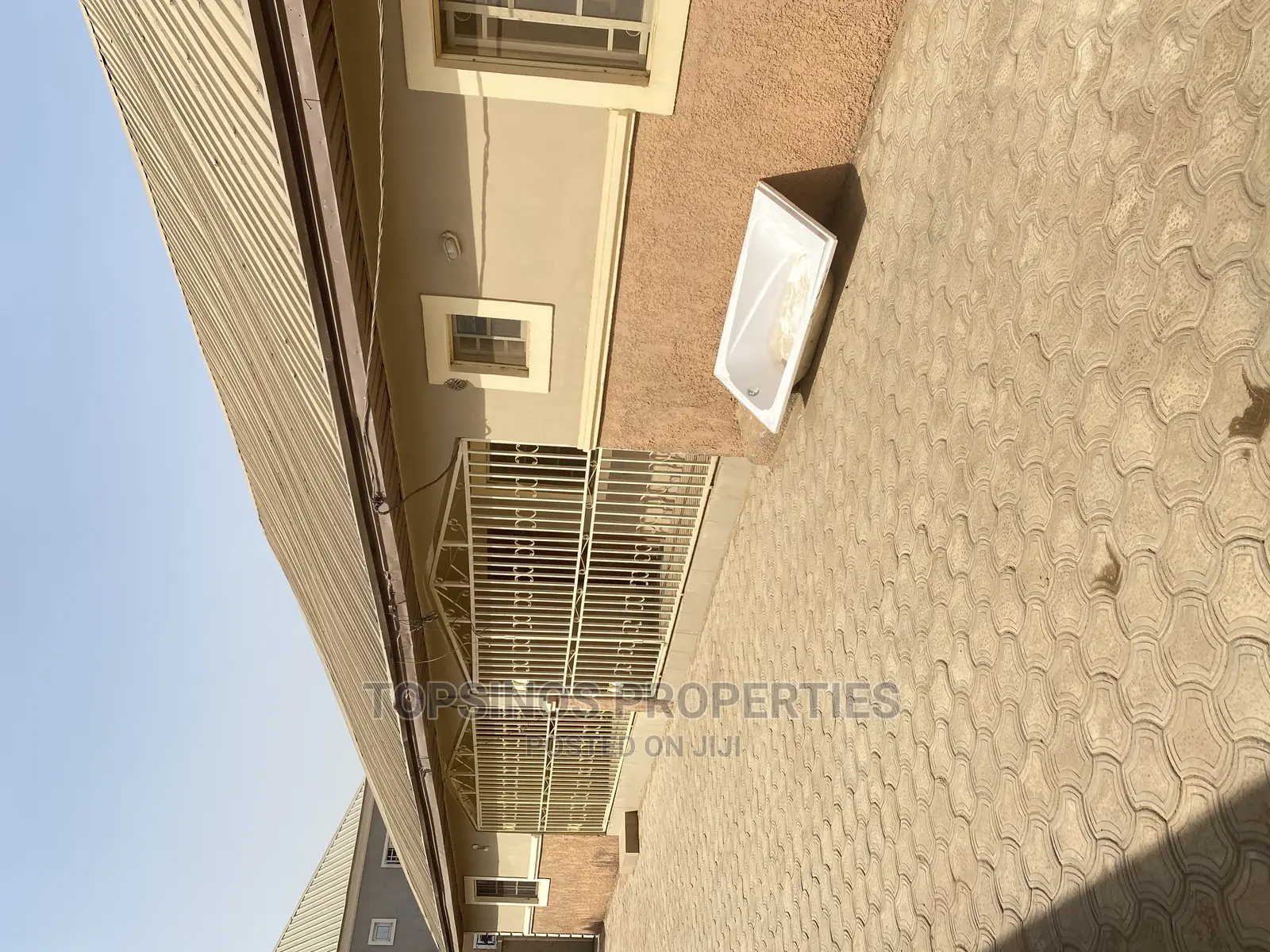 2bdrm Bungalow in Dawaki for rent