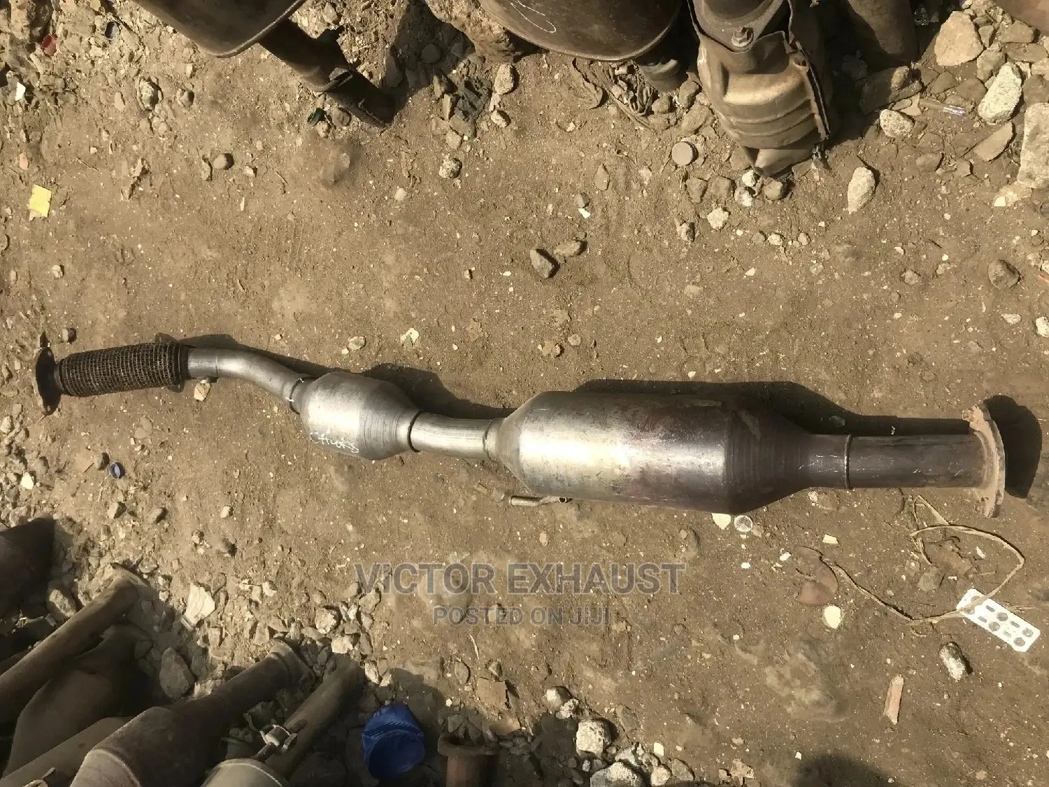 Centre Catalyst Toyota Camry 2018 Model 4plug