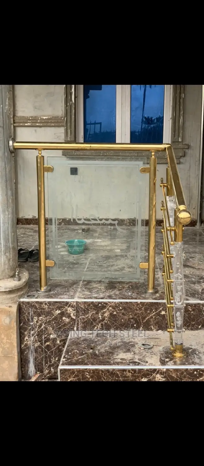Gold Stainless Handrail Mixed With Glass Design