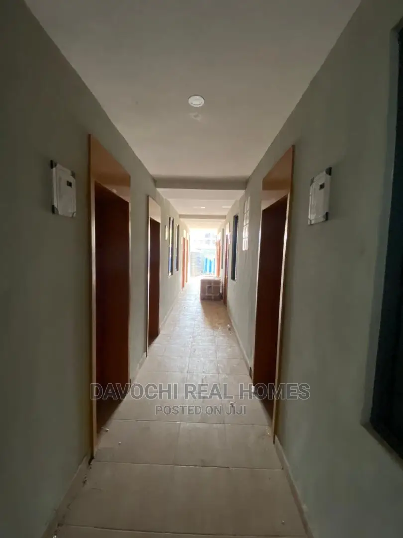 3bdrm Apartment in Lekki Phase 1 for Sale