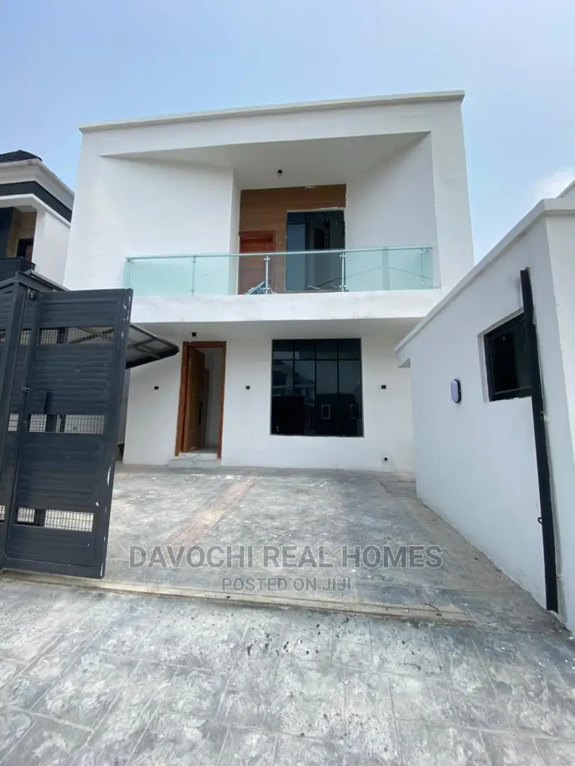 5bdrm Duplex in Chevron Estate, Lekki for Sale