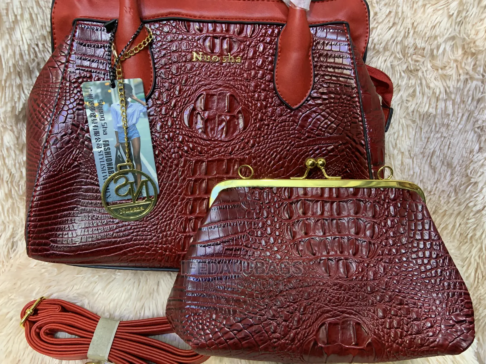 2n1 Croc Skin Quality Hand Bag in Maroon Color