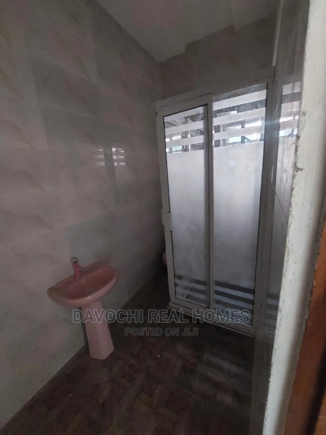 2bdrm Apartment in Chevron Second Toll, Lekki for rent