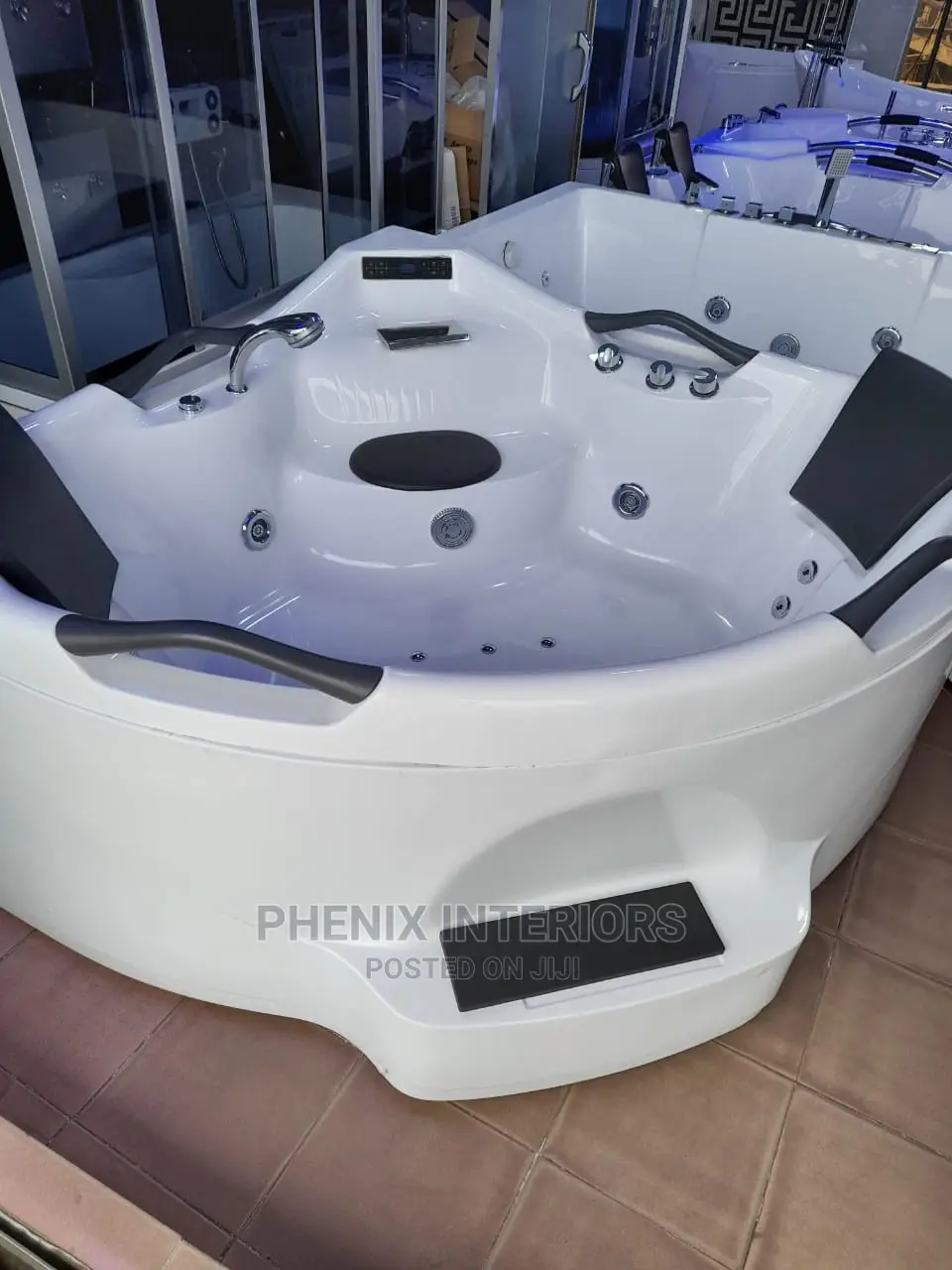 Double Headrest Jacuzzi