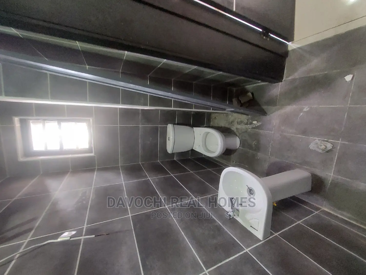 2bdrm Apartment in Chevron Conservation, Lekki for rent