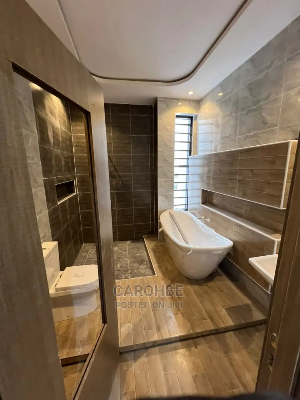 4bdrm Duplex in Ologolo, Lekki for Sale