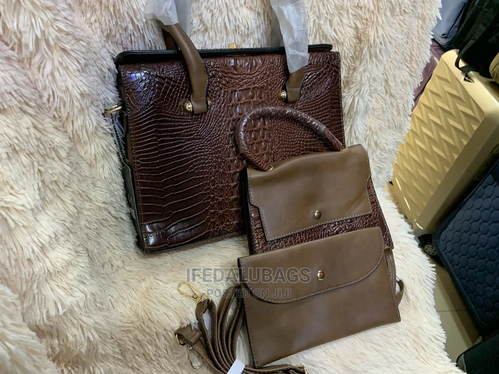 3n1 Quality Medium Size Hand Bag