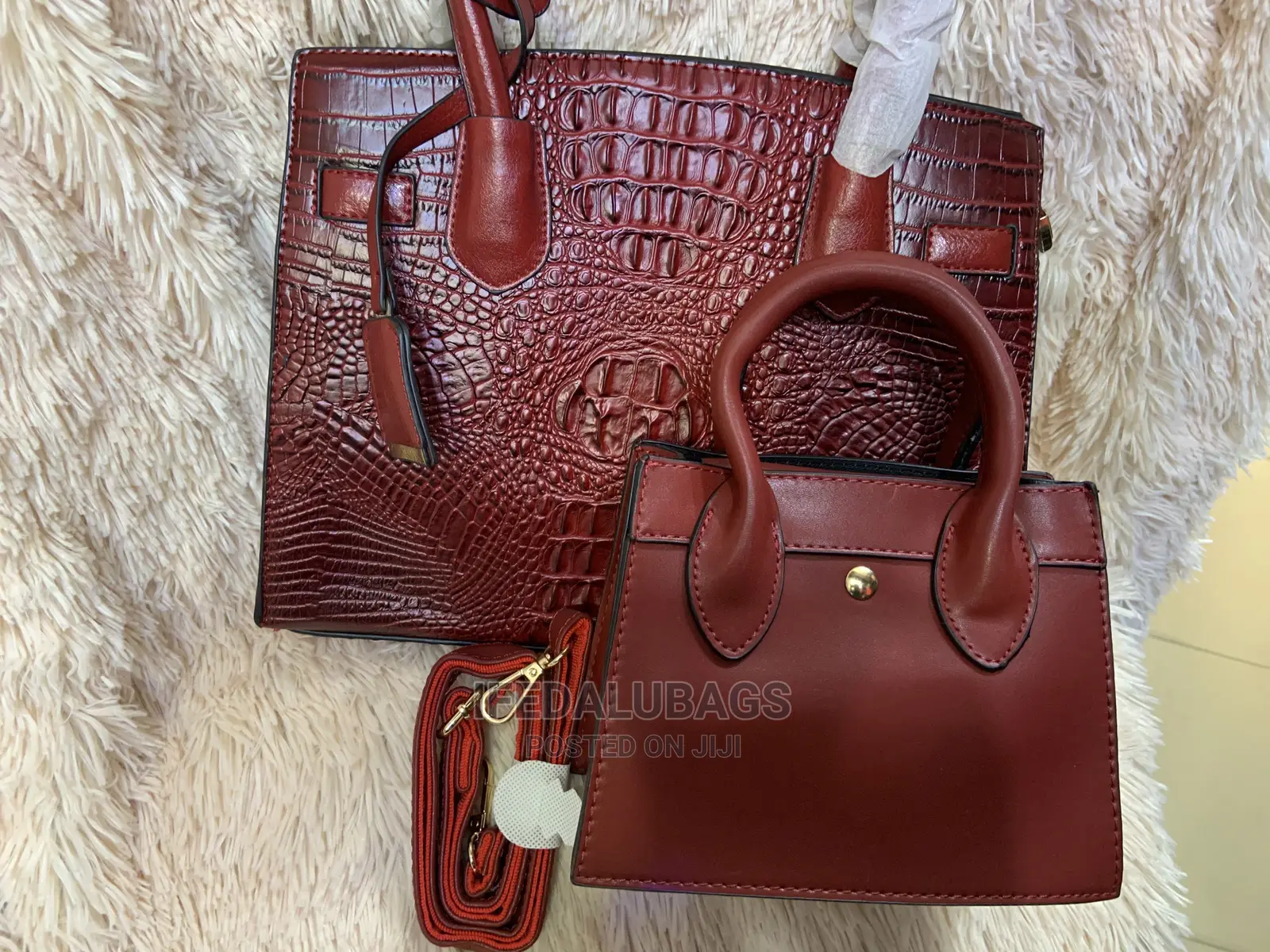 Quality 2n1 Red Croc Skin Medium Size Hand Bag