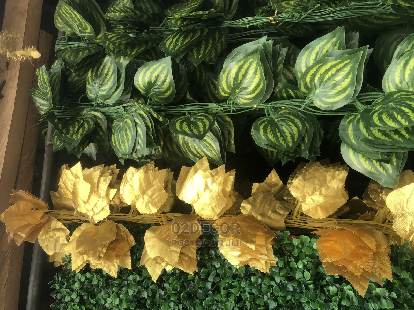 Dripping Garland Flowers