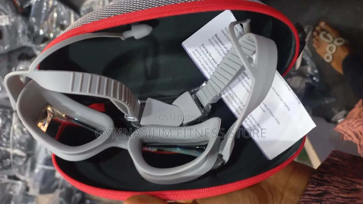 Grey Speedo Google DAR