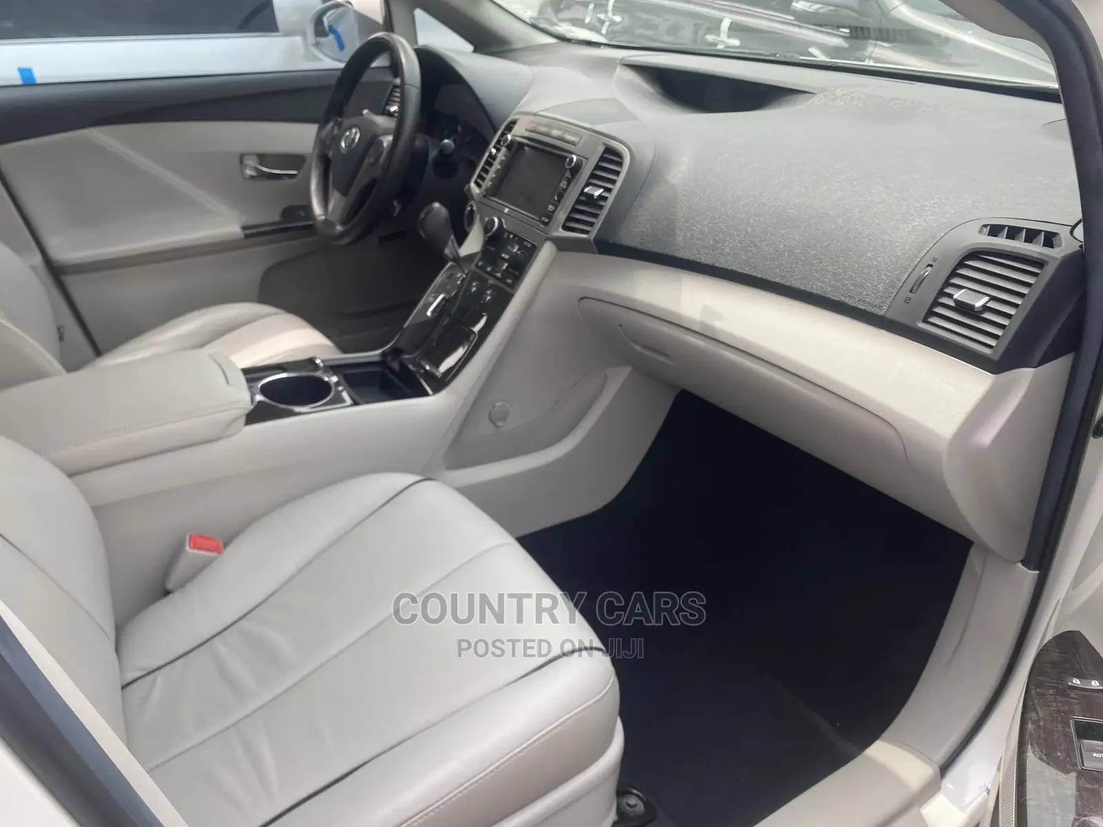 Toyota Venza Limited AWD V6 2013 White