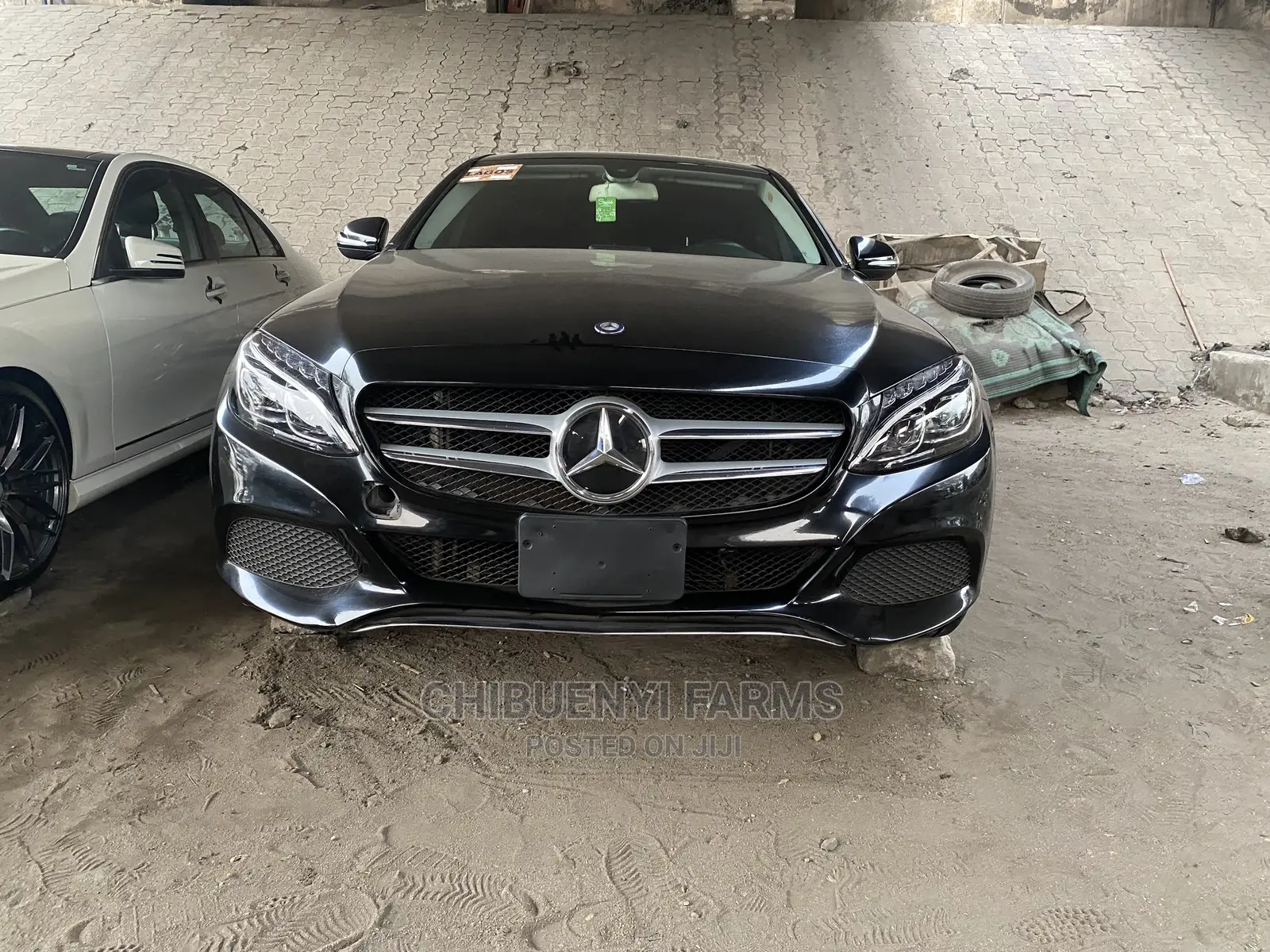 Mercedes-Benz C300 Luxury 4dr AWD 4Matic Sedan (2.0L 4cyl 7A) 2015