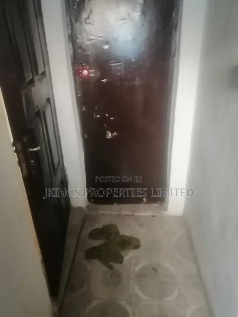 Studio Apartment in Lawanson for rent