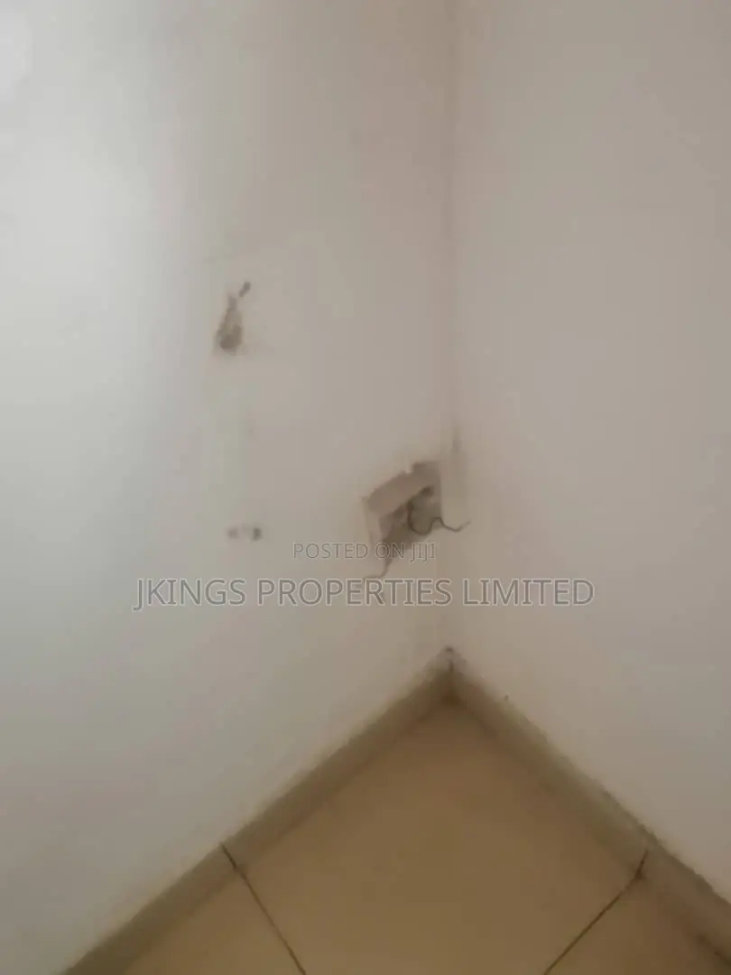 Studio Apartment in Lawanson for rent