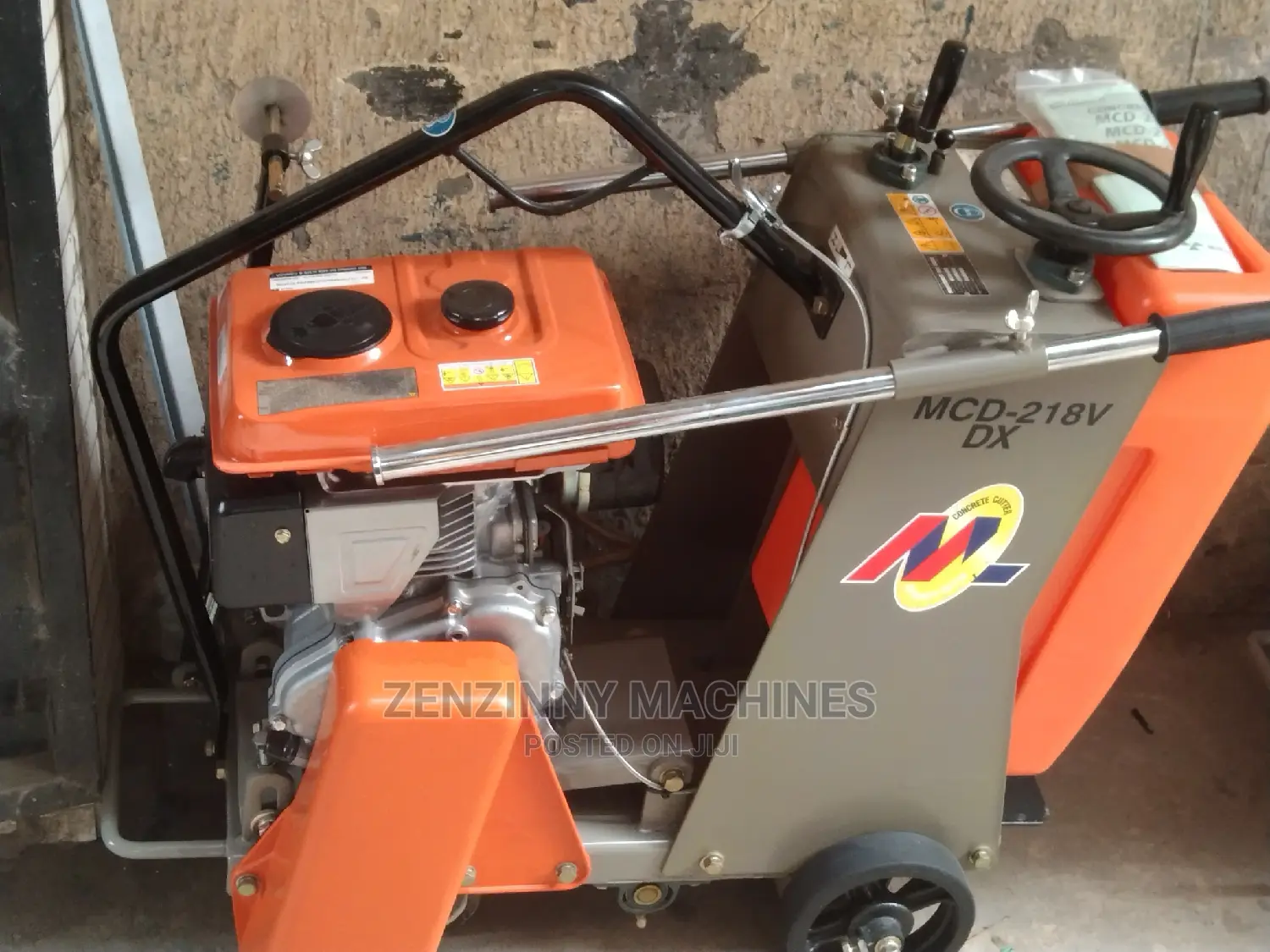 20"Inches Mikasa Concrete Cutter Machine