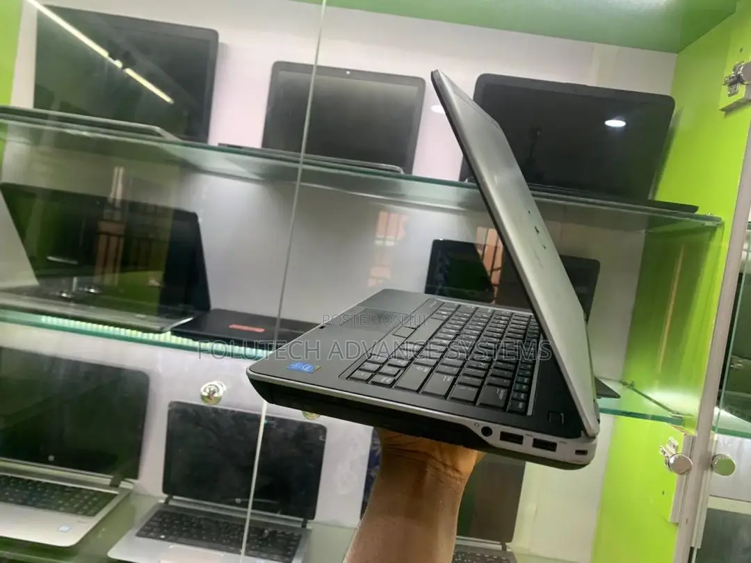 Laptop Dell Latitude E6440 8GB Intel Core I5 HDD+SSD 256GB