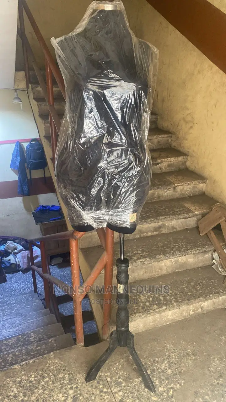 Plus Size Size 12 Female Dressform
