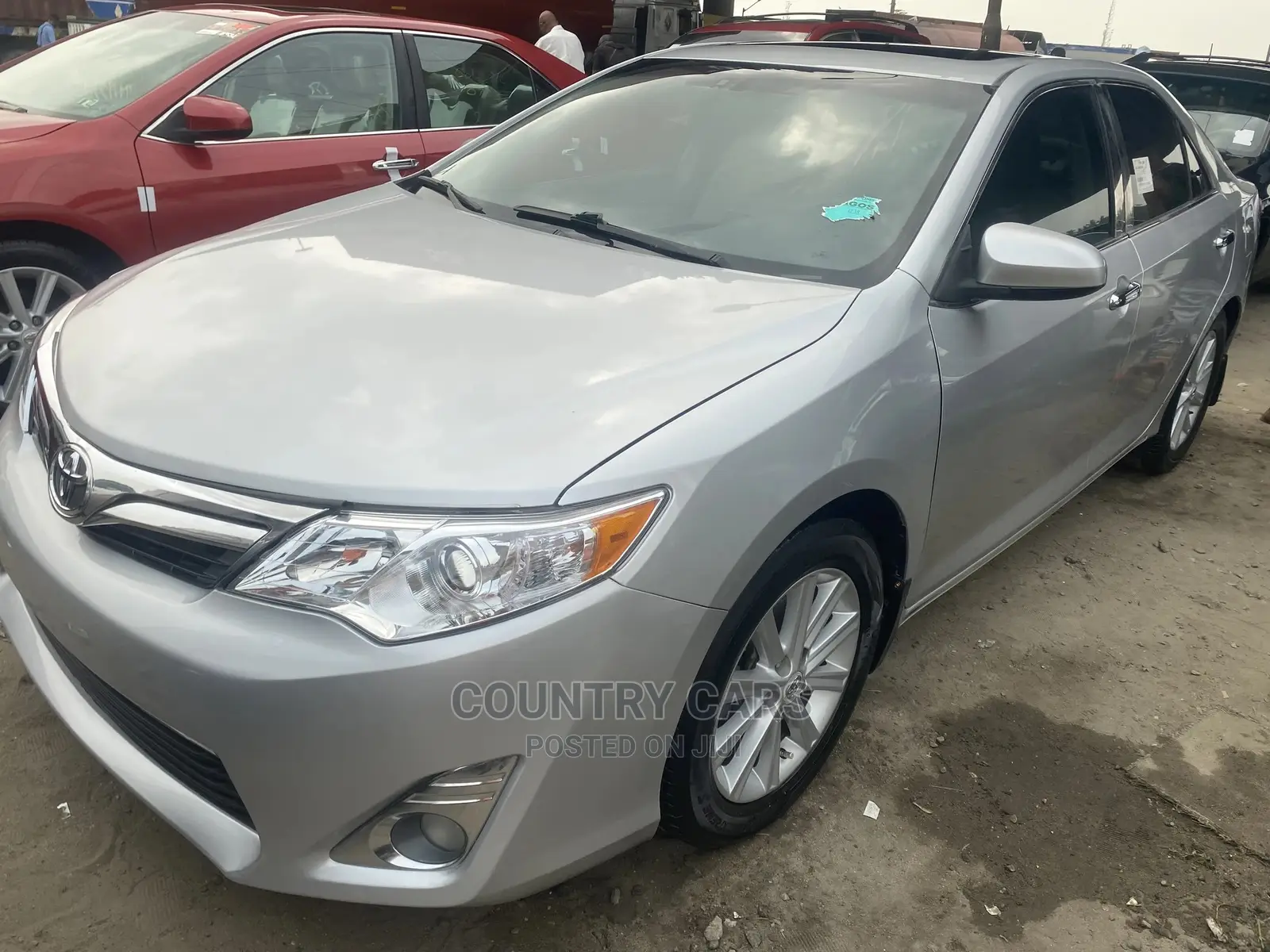 Toyota Camry XLE V6 4dr Sedan (3.5L 6cyl 6A) 2012 Silver