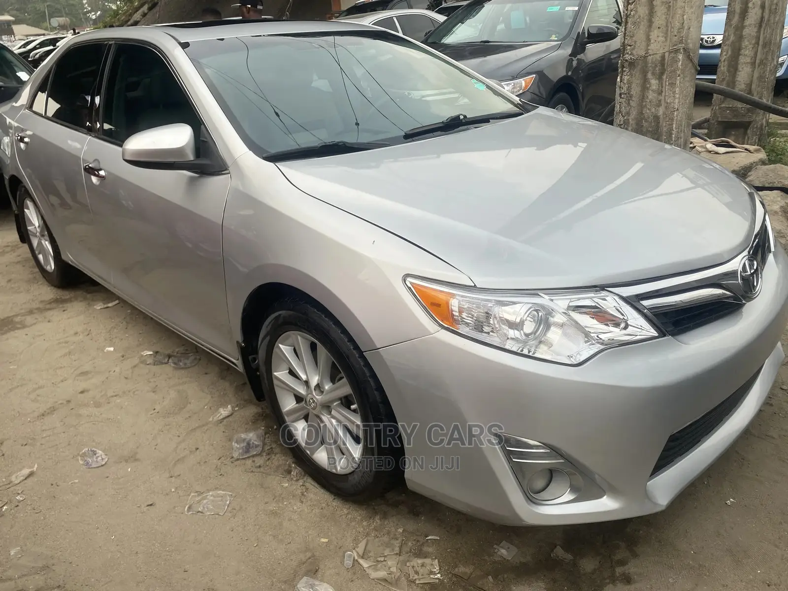 Toyota Camry XLE V6 4dr Sedan (3.5L 6cyl 6A) 2012 Silver