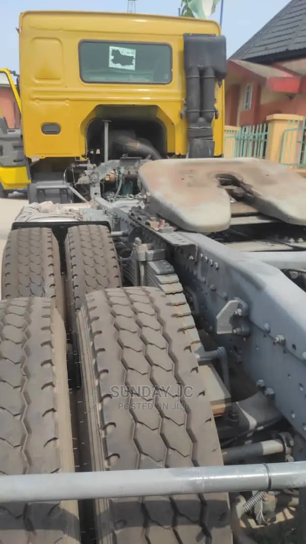 New Arrival 375 HOWO Ten Tyres Head Truck Brand New Tyres