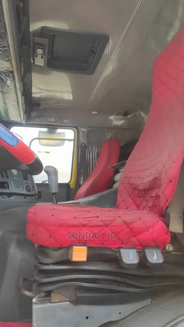 New Arrival 375 HOWO Ten Tyres Head Truck Brand New Tyres