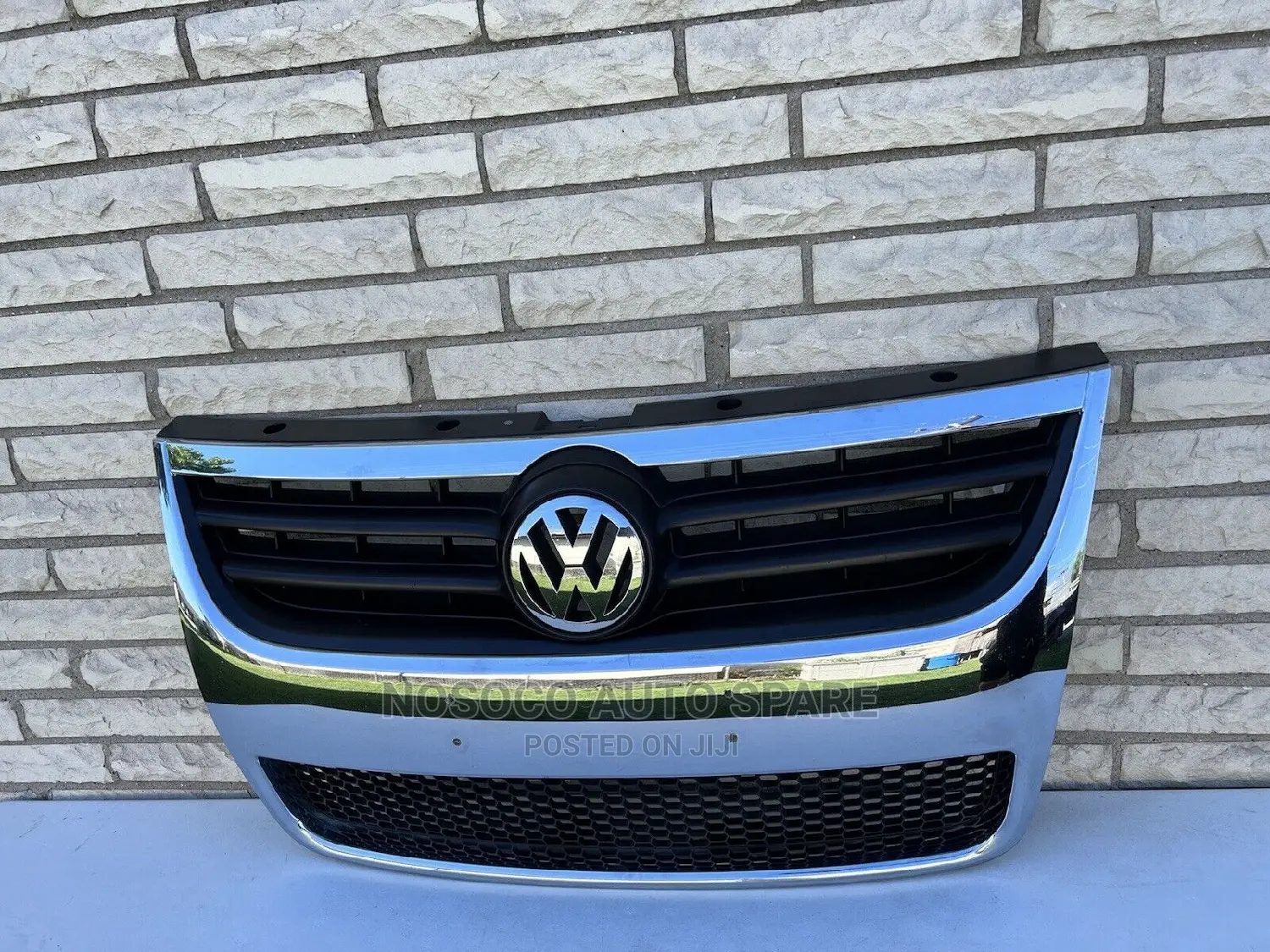 Front Grill Touareg 2010