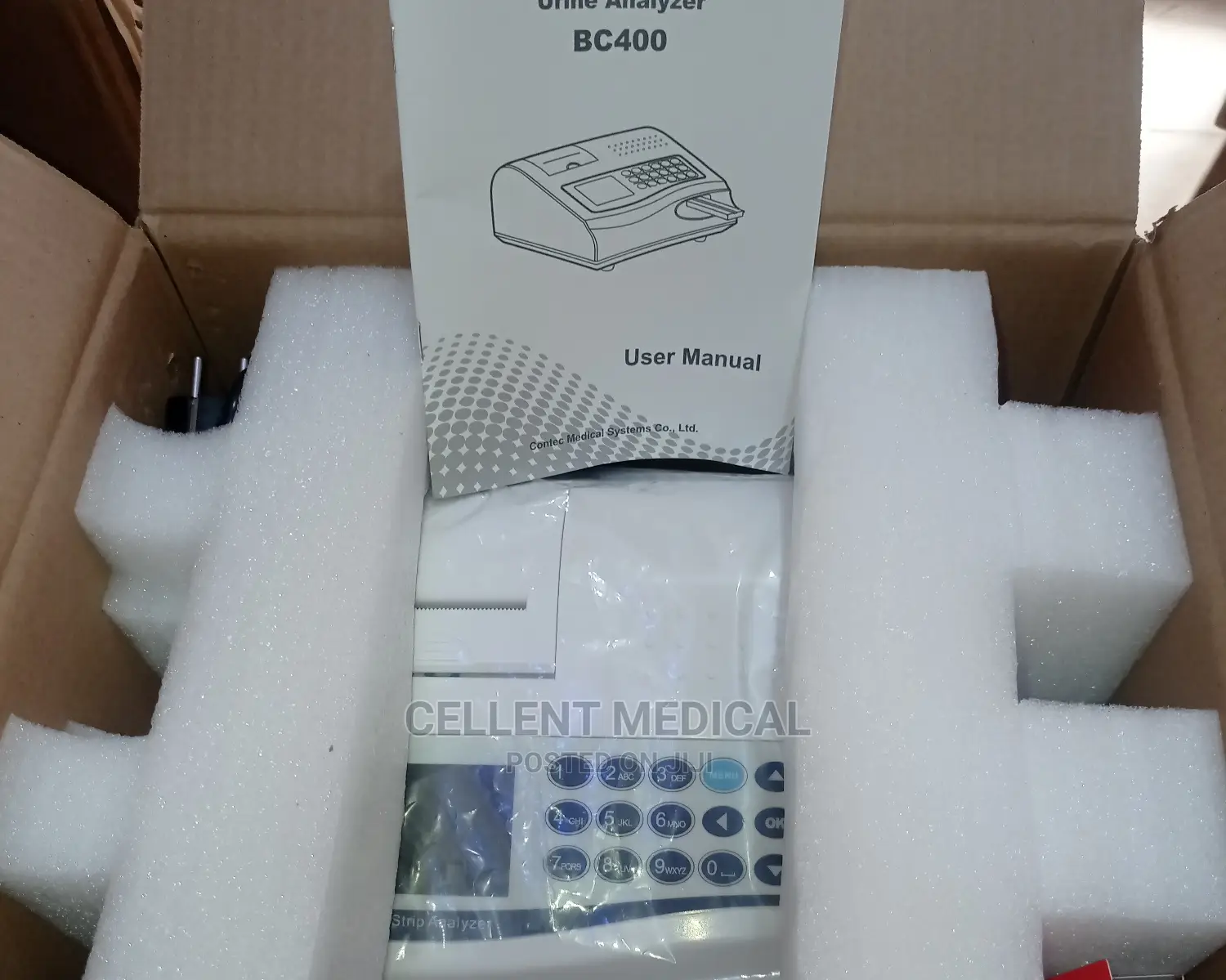 Urine Analyser Machine