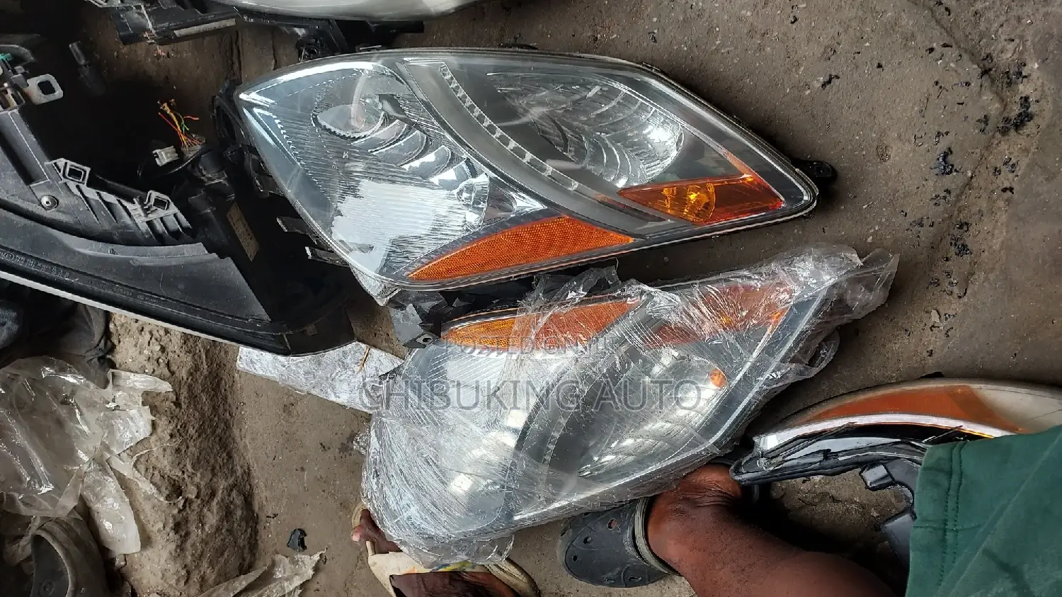 Headlamp Toyota Prius 2008