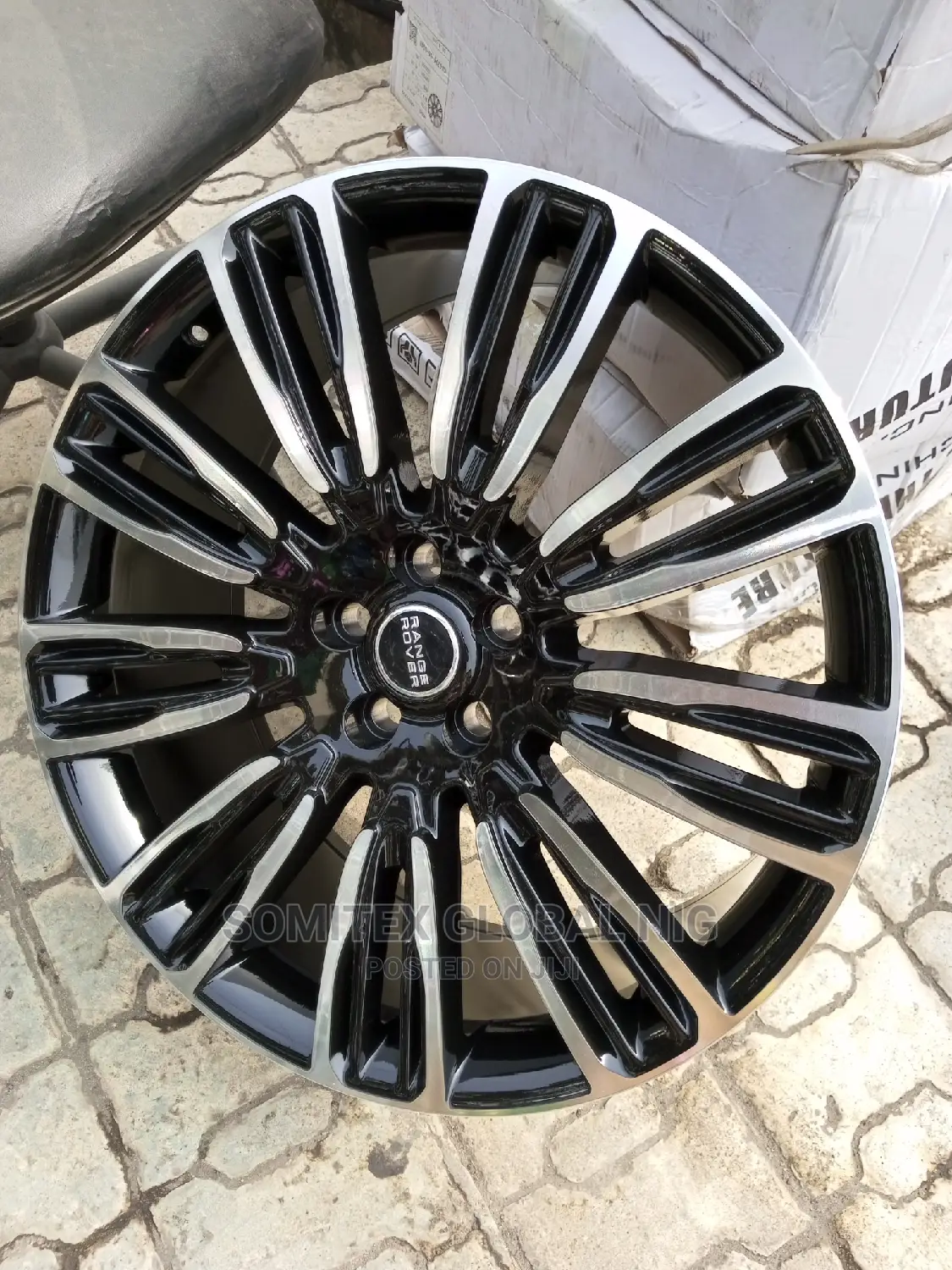 22inch Alloyed Rim Range Rover!