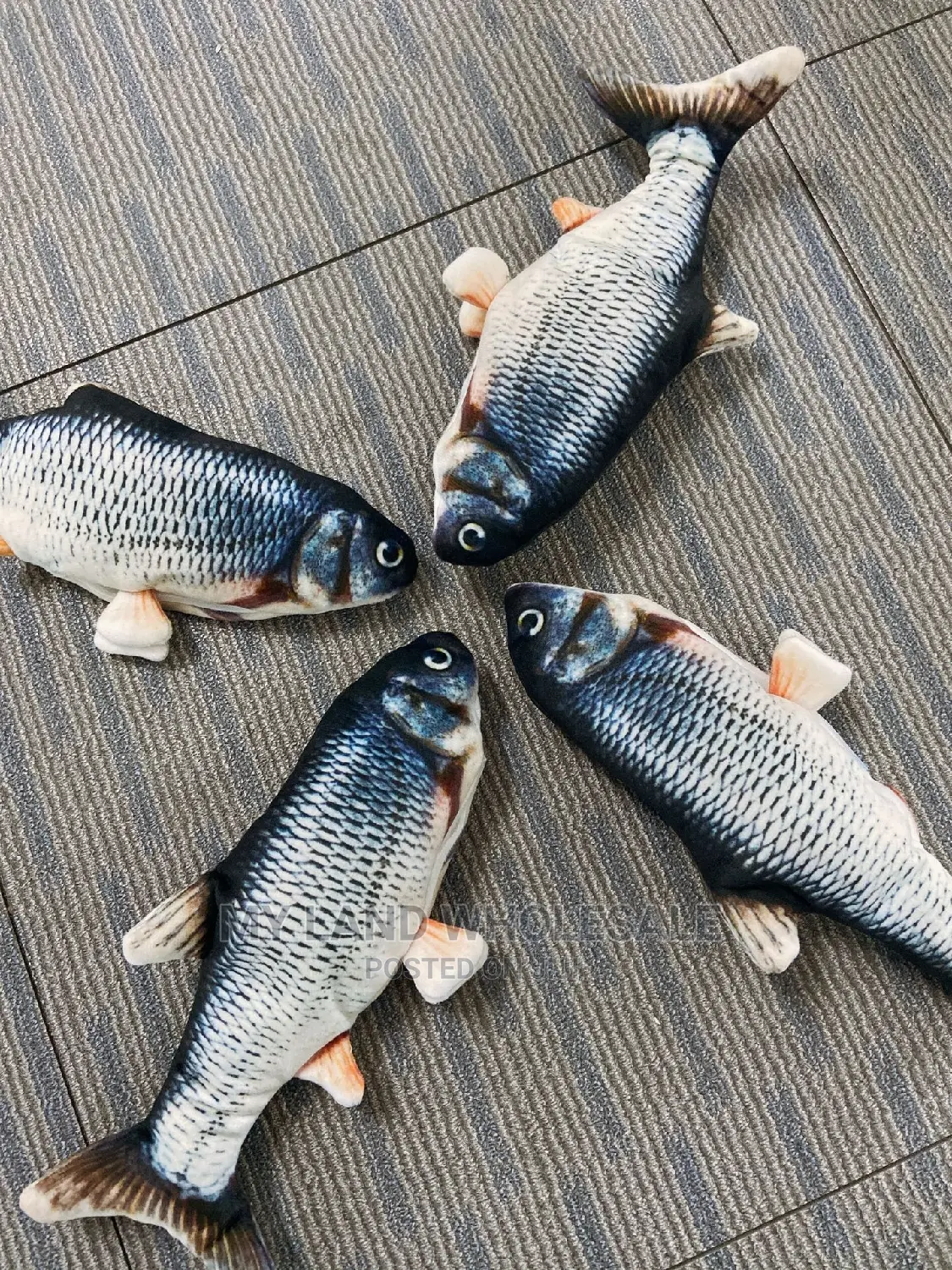 Dancing Toy Fish