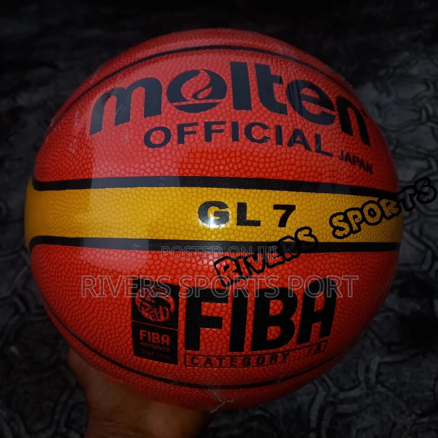 Deluxe MOLTEN GL7 Official Japan Basketball With Active Grip