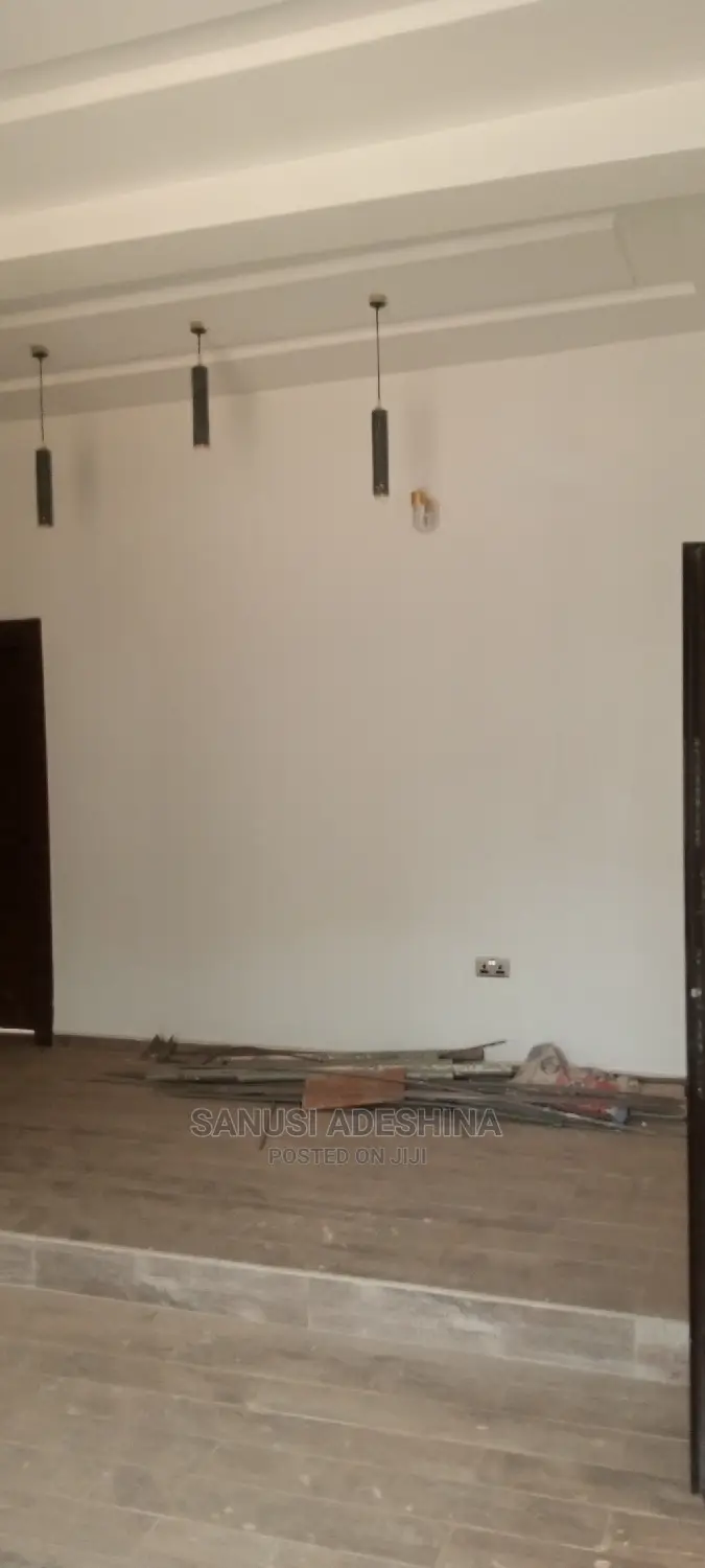 2bdrm Block of Flats in Jahi By Gilmore for sale