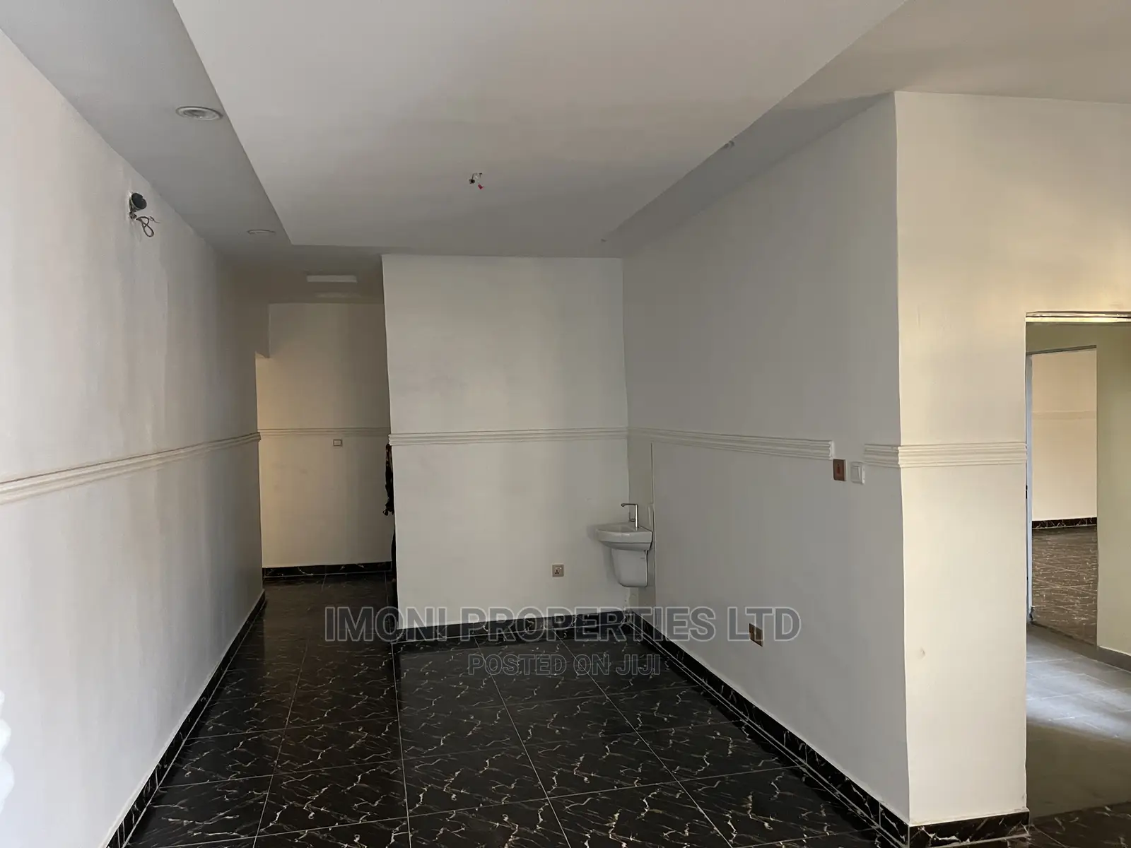 3bdrm Block of Flats in Fo1, Kubwa for rent