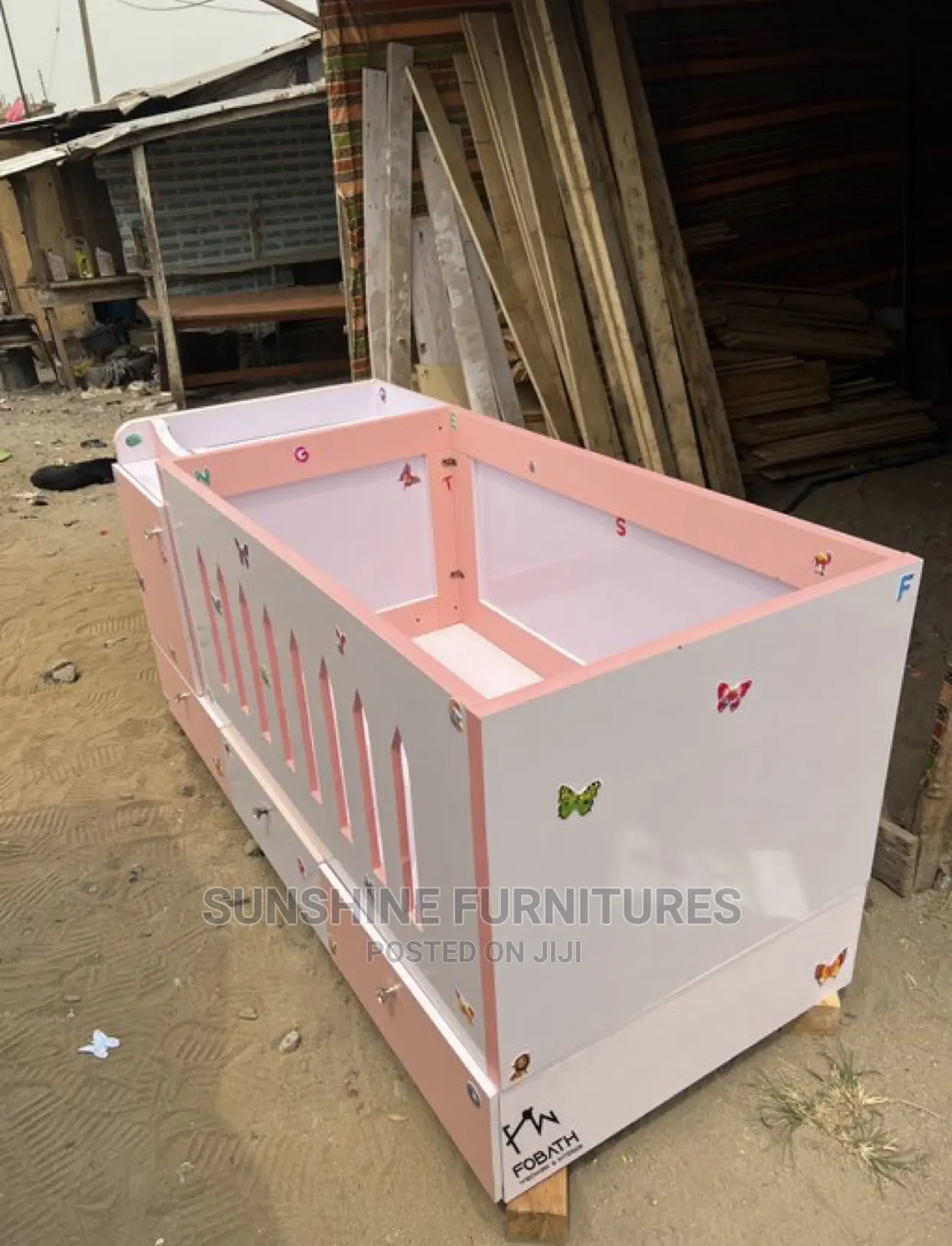 Modern Baby Cot With Drawer