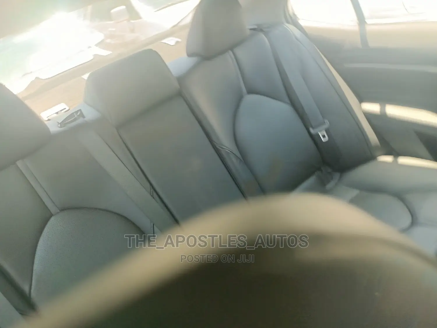 Toyota Camry XLE 2022 Silver