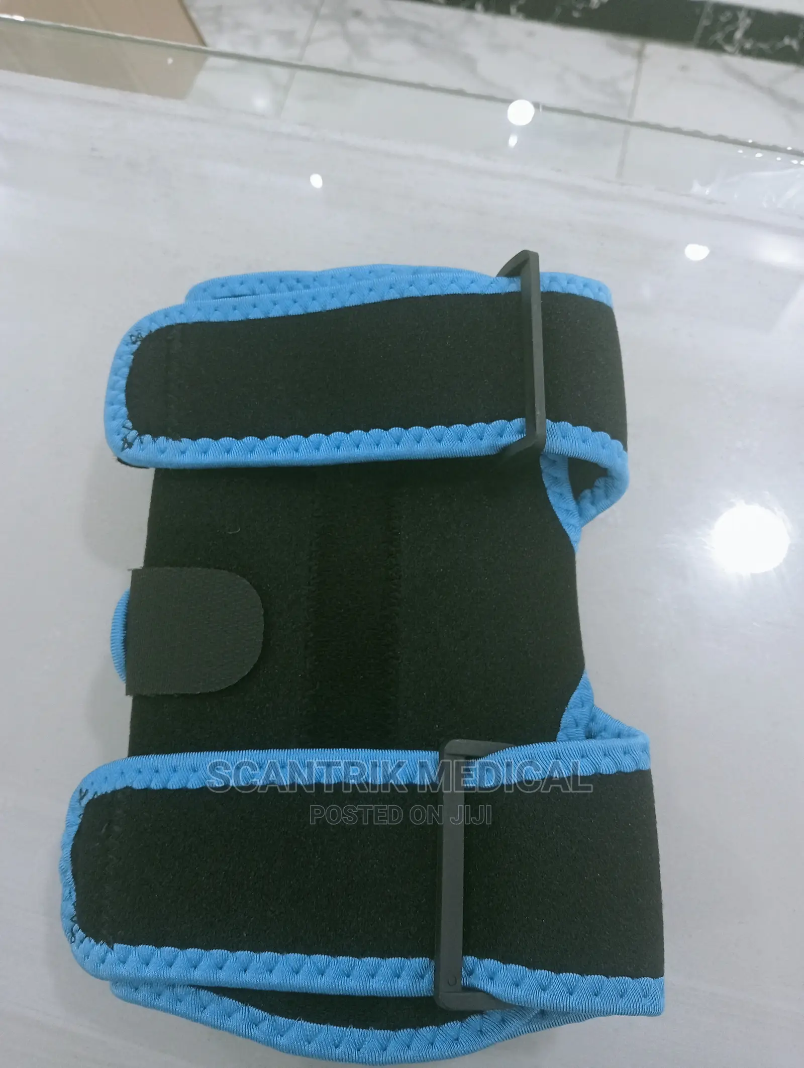 Quality Protection Knee Support With Stabilised Patella