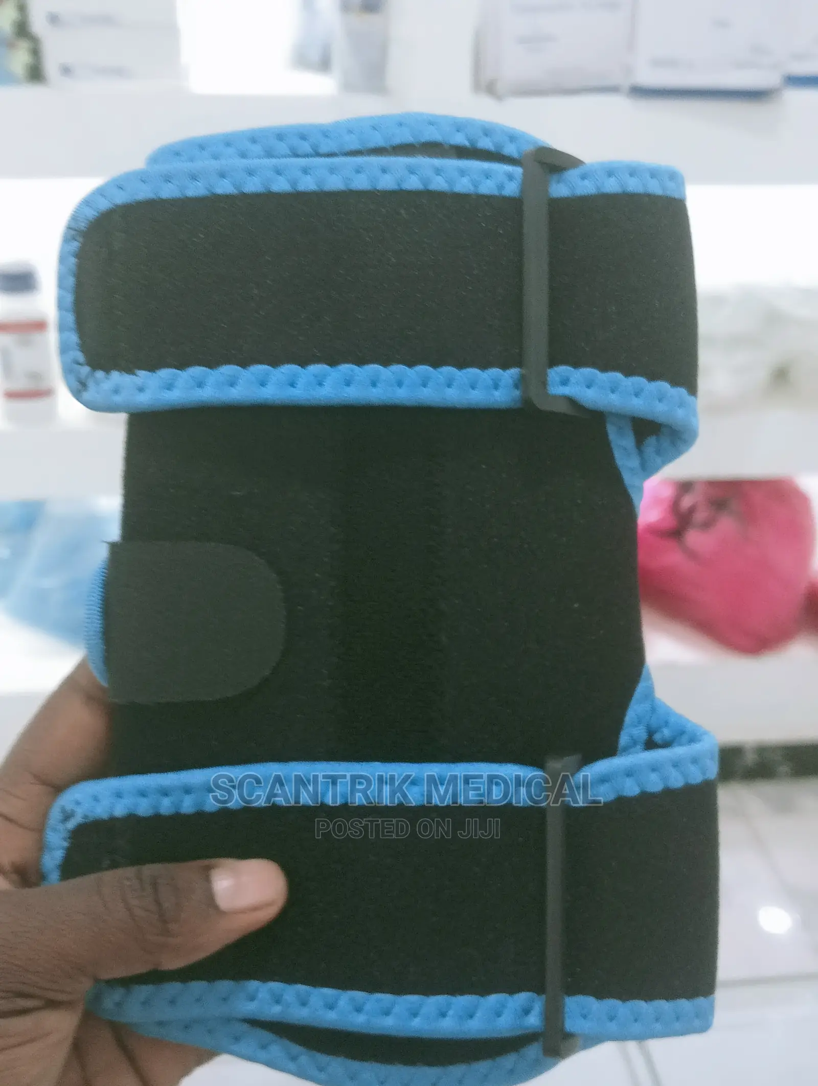 High Quality Knee Support With Stabilised Patella