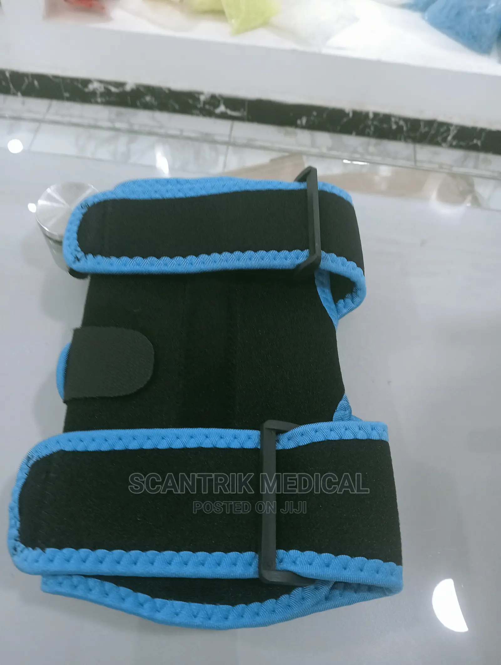 Knee Support for Sports Equipment