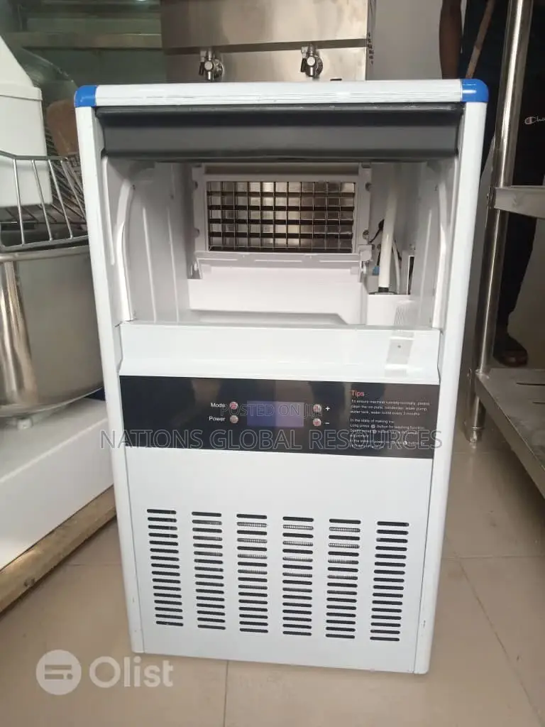 55 Cubes Ice Cube Maker