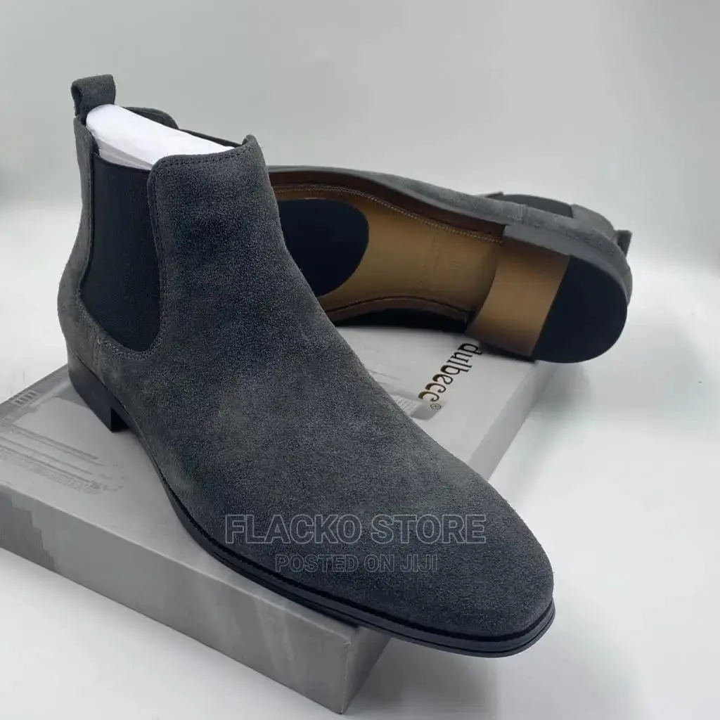 Original Renato Dulbecc Classic Chelsea Boots Available